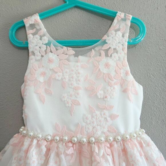 American Princess White Dress Girl Sz 7 Embroidered Florals, Pearls, Flower Girl - Picture 3 of 12